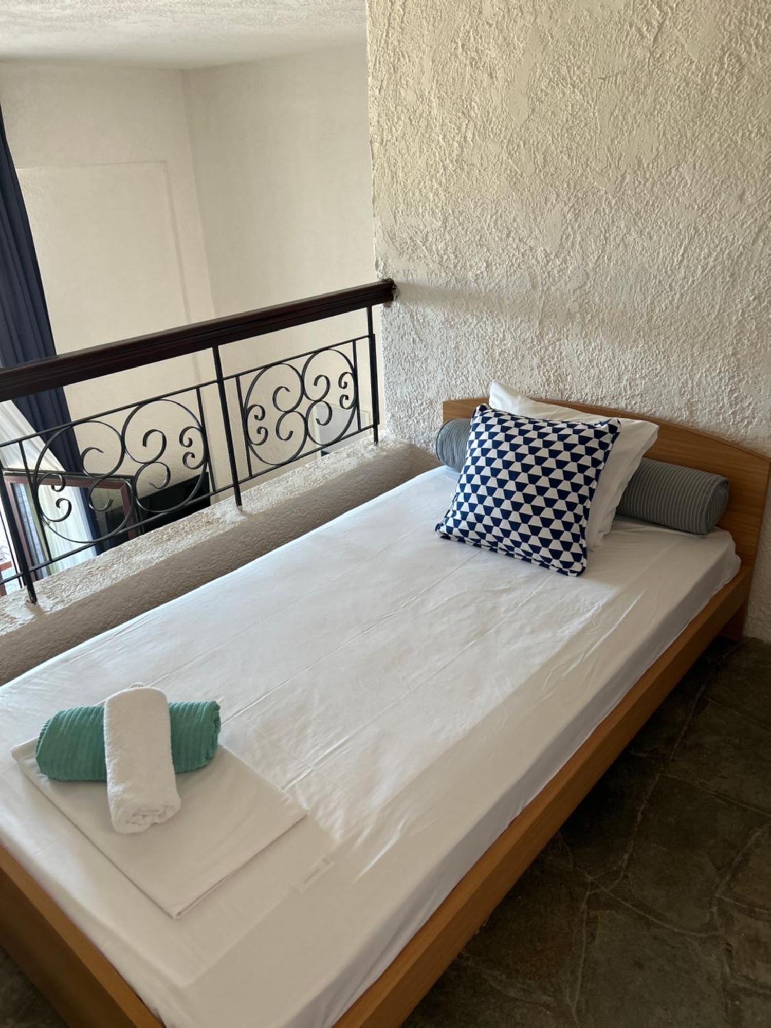 White Blossom Villa #Fourka Skala Fourkas Ngoại thất bức ảnh