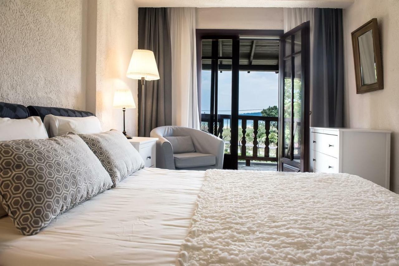 White Blossom Villa #Fourka Skala Fourkas Ngoại thất bức ảnh